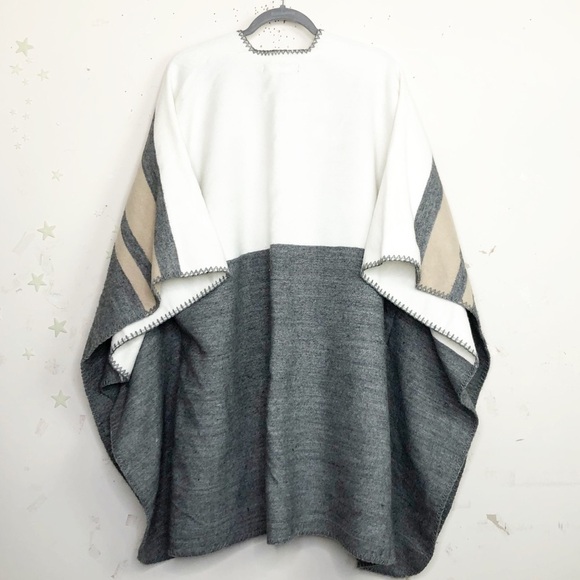 FOREVER 21 color block poncho gray and white tan blanket shawl - Picture 2 of 10